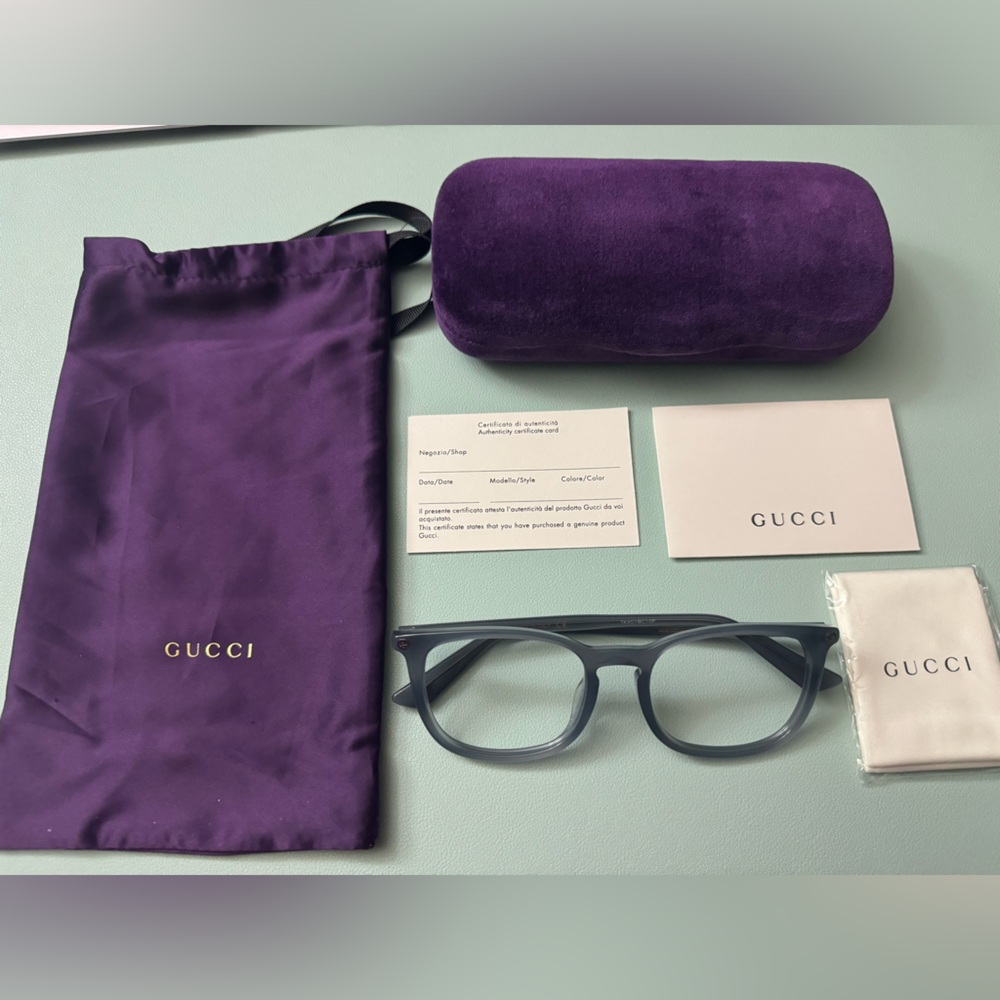 NWT Gucci Gray Glasses